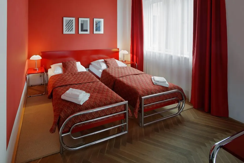 פראג Axa Hotel 3*,