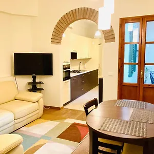  Appartamento Deluxe In The Centre Of Italia