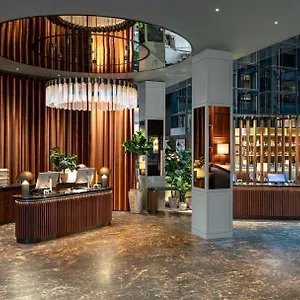 Radisson Blu Zurich Airport מלון