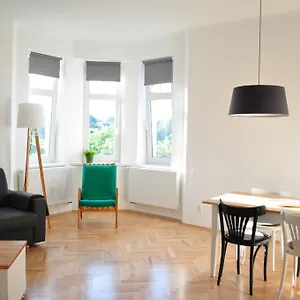 Central-modern-apartment Appartamento